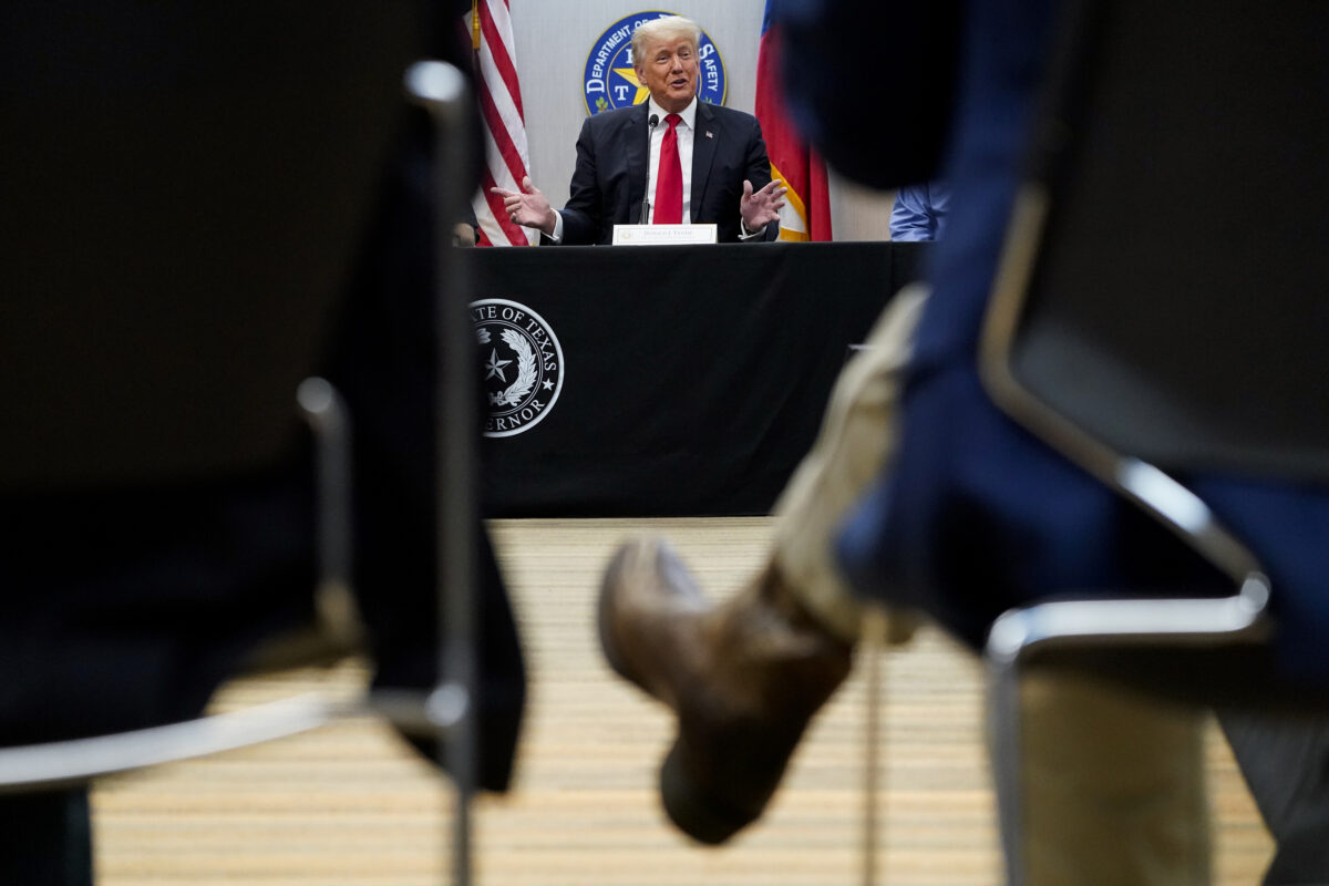 GOP embraces Trump during visit to Texas, border wall | News, Sports ...